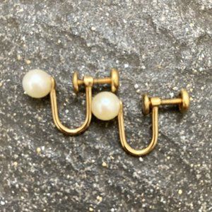 Vintage Van Dell - Gold filled earrings with 6mm pearls